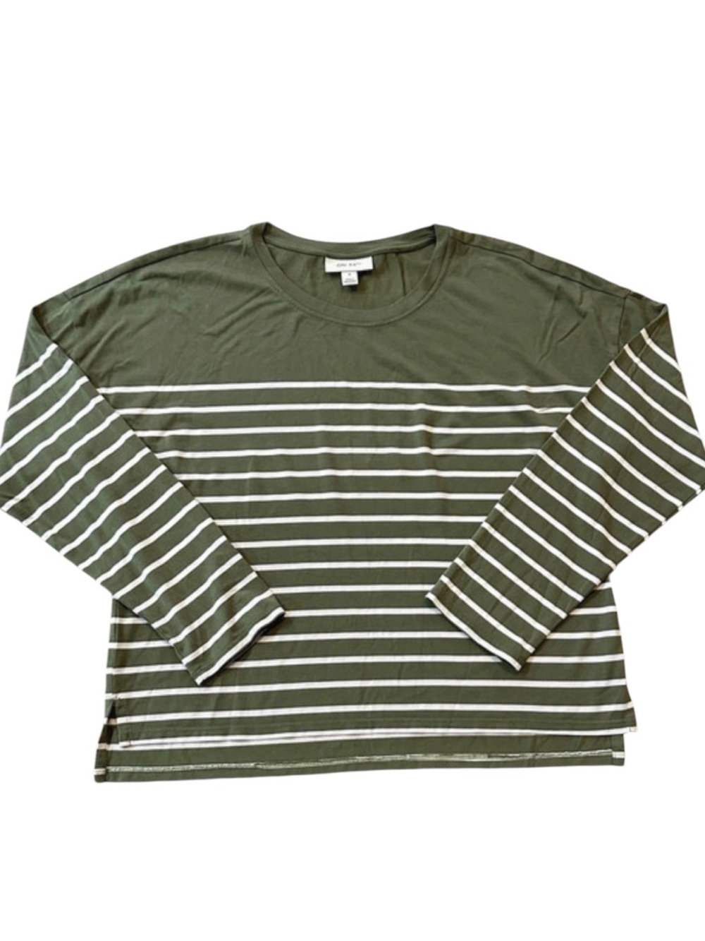On 34th olive green & white striped 3/4 sleeve top size Medium